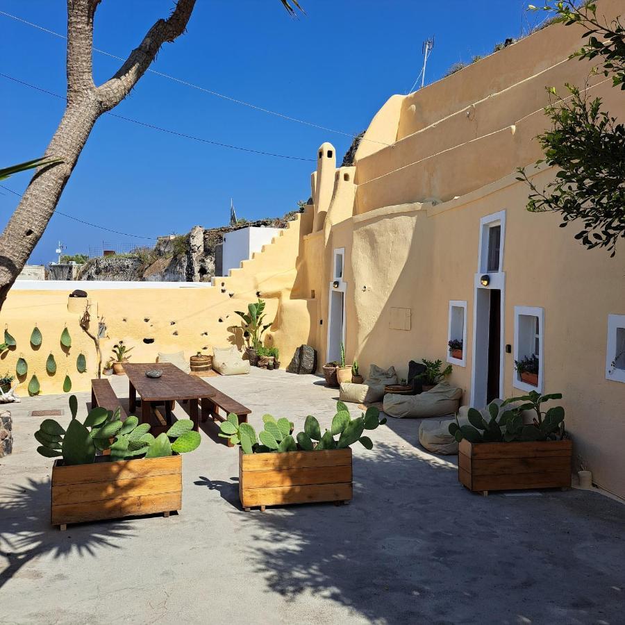 Caval II Hotel Fíra Kültér fotó