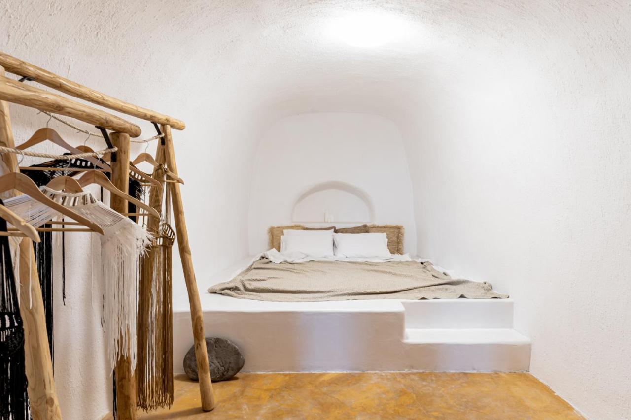 Caval II Hotel Fíra Kültér fotó